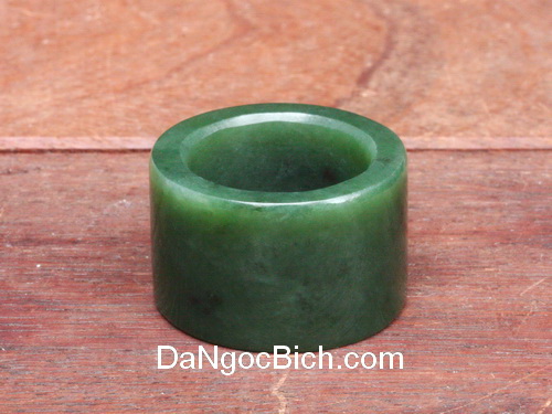 Nhan da ngoc bich nephrite