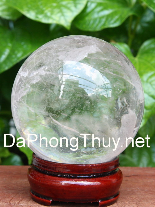 Da quy thach anh trang