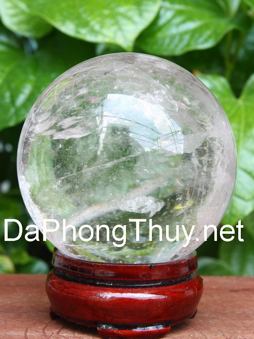 Da quy thach anh trang