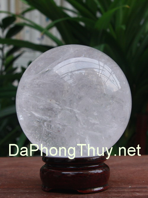 Da quy thach anh trang